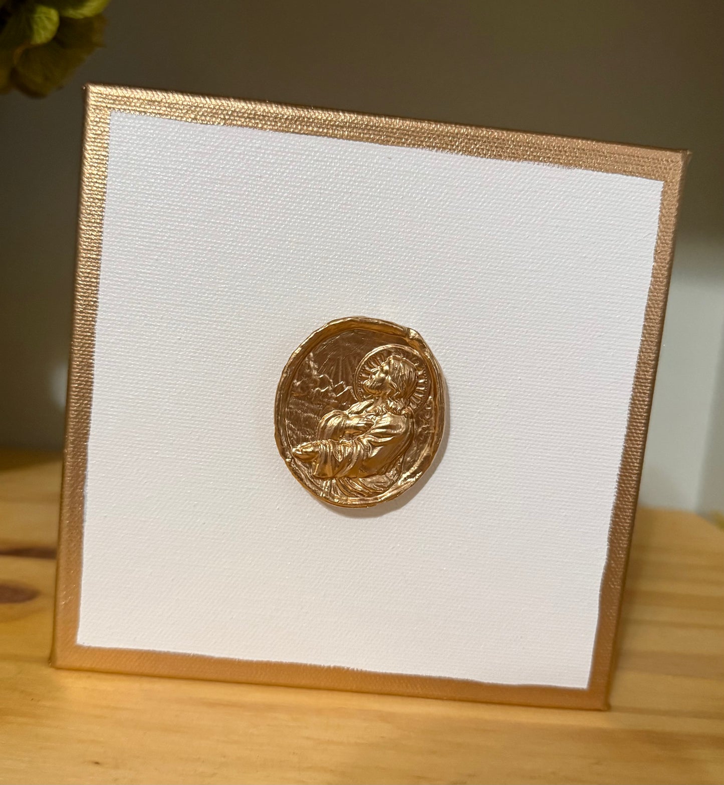 Simple & Elegant Jesus Intaglio