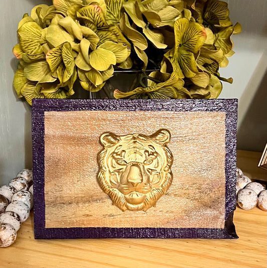 Tiger on Refurbished Wood (LG)